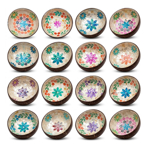 Bol en noix de coco écologique du Vietnam avec incrustation de nacre, artisanat artisanal en gros de Hanoï pour la décoration intérieure, fabriqué au Vietnam - Product Image 4