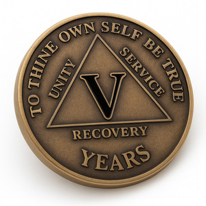 Regalos de recuerdo para años de recuperación: Monedas de sobriedad, medallones AA y fichas personalizados de metal chapado en oro, esmaltados y grabados, para aniversario. - Product Image 3
