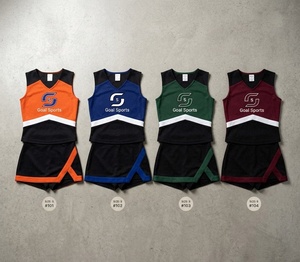 Tenues de cheerleading personnalisées rouge et noir avec strass, sublimation, spandex, polyester, pour compétition et spectacles - Product Image 4