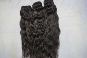 Fournisseurs de Cheveux Naturels : Lots de Cheveux Humains Cambodgiens Ondulés Naturels pour Tête Entière – Prix de Gros - Product Image 3