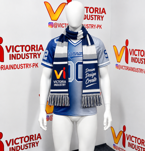 Écharpe en acrylique tricotée rouge et blanche du club de football Kingston City FC 1974, longue, sportive, avec logo imprimé pour les supporters - Product Image 2