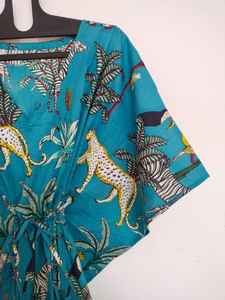 Vestido Kaftán de Algodón Hecho a Mano con Estampado Floral, Ligero, Estilo Boho, para la Playa - Product Image 5