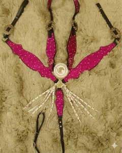 Ensemble de harnais de cheval de style occidental en cuir avec collier de poitrine, orné de conchos perlés, réglable, pour l'équitation - Product Image 4