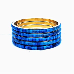 Conjunto de Brazaletes Étnicos de Coral Rojo para Mujer, Chapados en Oro, Joyería Tradicional India - Product Image 3