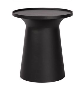 Table d'appoint en métal au profil épuré, alliant efficacité et beauté pour les maisons urbaines compactes - Product Image 2