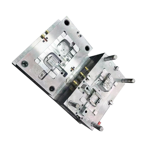 Pièces en plastique moulées par injection sur mesure - Couvercles avant et arrière - Product Image 4