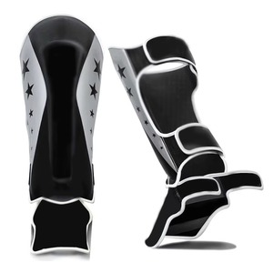 Protège-tibias en PU pour adultes, noir avec étoiles, fermeture auto-agrippante, équipement de protection léger pour le sport, toutes saisons - Product Image 1