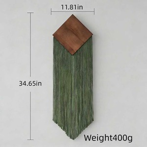 Ensemble bohème de 3 tentures murales en macramé multicolores, décoratives et faites à la main, idéales pour une maison et des espaces intérieurs élégants - Product Image 6