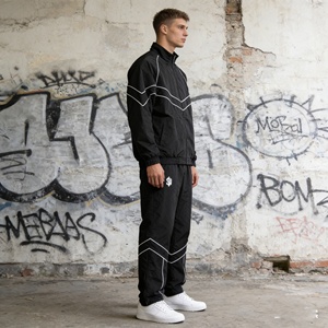 Ensemble de survêtement unisexe noir à capuche, veste à cordon de serrage, pantalon à poignets élastiques, style sportif respirant, polyester/nylon, vêtements de printemps - Product Image 5