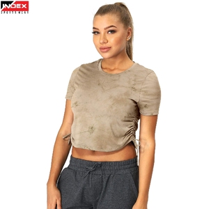 T-shirt court tendance pour femme – Tenue de sport élégante en tissu respirant – Confortable pour le fitness et le quotidien - Product Image 1