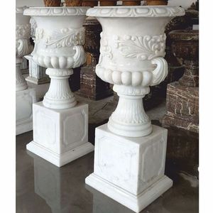 Jardinera Art Deco de Mármol con Diseño de Escultura de Ángel, Florero de Piso para Exteriores - Product Image 1