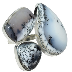 แหวนเงินแท้ 925 ประดับโอปอลเดนไดรติกสีขาวสวยงาม ดีไซน์สไตล์โบฮีเมียจาก Shri Ashapura Jewels พร้อมการประเมินโดยบุคคลที่สาม - Product Image 4