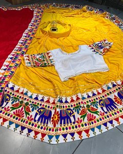 Lehenga Choli Amarillo de Algodón con Estampado en Relieve de Secado Rápido para Navratri, Vestido Largo para Mujer, Traje Tradicional para Fiestas Garba Dandiya y Festivales Chaniya - Product Image 5