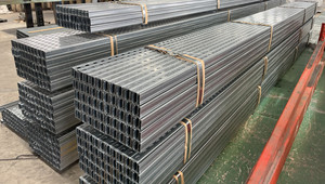 Profilé en acier doux galvanisé à chaud Unistrut QK-04 41x41 en forme de C perforé en alliage pour support de tuyaux et câbles - Product Image 3