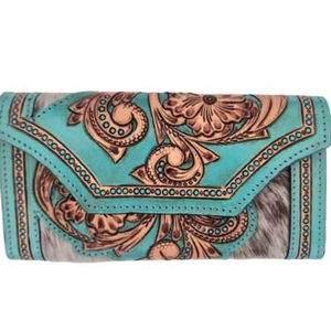 Bolso de Mano Tipo Clutch con Solapa Azul Cielo, 100% Cuero Genuino, Estilo Bohemio, con Bordado a Mano - Product Image 1