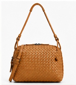 Sac à bandoulière Gravs en cuir véritable fait main, style bohème anglais, pour femme, 27x5x20 cm, fermeture éclair, sangle unique, usage quotidien - Product Image 1