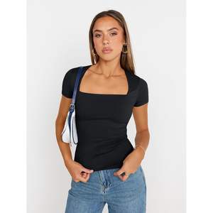 Queen Women's FOXA Camisetas de entrenamiento de doble forro Casual Slim Fit Ropa de verano con manga corta Cuello cuadrado Vestidos Casuales - Product Image 1