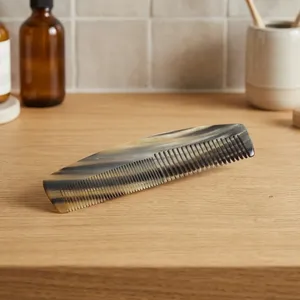 Peigne à cheveux et à barbe artisanal en corne naturelle, antistatique, de poche, à dents larges et fines - Product Image 5