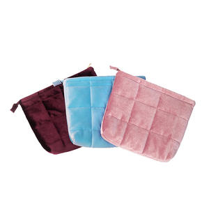 Sac de rangement portable en velours matelassé de grande capacité - Product Image 3