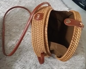 Sac en rotin naturel de haute qualité |   Sac de plage vintage artisanal écologique tissé BLUE LOTUS Modèle Kristen Fermeture éclair PVC - Product Image 2