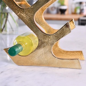 Soporte Moderno para Botellas de Vino de Metal Curvo Contemporáneo - Product Image 1