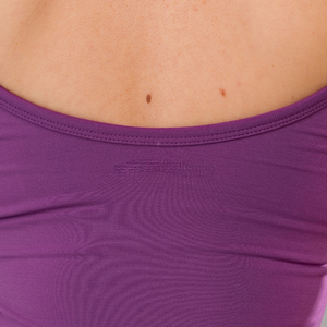 Push Tank Débardeur de sport extensible sculptant 2 en 1 sans couture avec soutien-gorge intégré pour femme Violet Noir - Product Image 4
