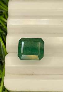 ESMERALDA NATURAL DE 9X10MM CON CORTES DE OCHO ÁNGULOS. HERMOSA ESMERALDA PARA JOYERÍA. - Product Image 5