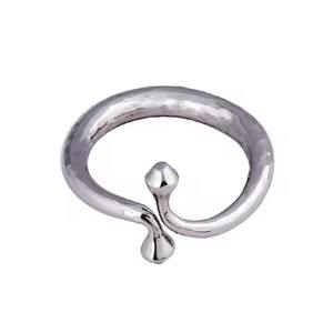 Anneau de serviette en métal de luxe pour événements, idéal pour la mise en scène de banquets, les réceptions de mariage et la décoration de fêtes - Product Image 1