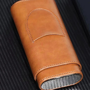 Étui à cigares en cuir de luxe avec coupe-cigares intégré, portefeuille de voyage en cuir avec coupe-cigares intégré, en vente en gros - Product Image 3