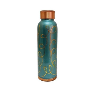 Botella de Cobre Martillado de Lujo con Acabado Negro Mate y Tapa Hermética - Product Image 2
