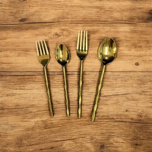 Paniers de rangement en métal géométriques modernes, ensemble de 4 pièces avec poignées torsadées pour le stockage alimentaire et la salle à manger - Product Image 3