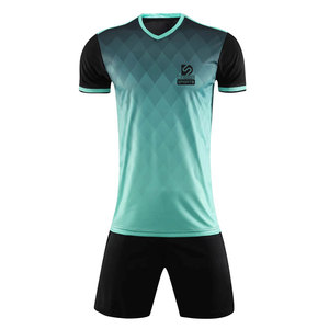 Uniforme de Fútbol de Alta Calidad, Ropa de Equipo Personalizada en Color y Talla, 100% Poliéster Transpirable y Ecológico, Logotipo Personalizado - Product Image 1