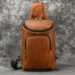 Bolso de Pecho de Cuero Genuino con Correa Ajustable, Bolsillo con Cremallera, Correa de Hombro Ajustable, Impermeable, Duradero, Gran Capacidad, Estilo Vintage - Product Image 1