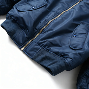 Chaqueta Bomber de Invierno para Hombre, Gruesa, con Logotipo Personalizado, Estilo Piloto Retro MA-1, con 8 Bolsillos # Cremallera de Cobre - Product Image 4