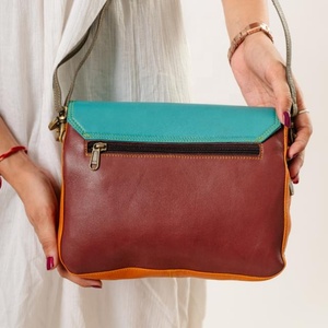 Offre Spéciale sac à main décontracté en cuir de vachette pour femmes, nouveau design vintage avec sangle portable unique pour les achats d'hiver - Product Image 3