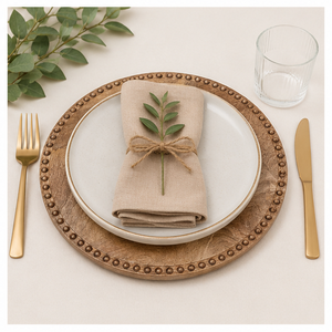 Plato de Madera de Mango Hecho a Mano de Primera Calidad con Borde Decorado, Bandeja Redonda Rústica para Servir, Ideal para Eventos de Boda y Decoración de Mesa en el Hogar - Product Image 2