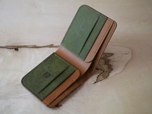 Minimalist Genuine Leather <b>Card</b> <b>Holder</b> <b>Wallet</b> Tan Green Color No Closure 4 Inch Size - Product Image 2