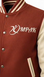 Prendas de Vestir de Alta Gama Estilo Americano con Mangas de Cuero y Parches Bordados, Ropa Deportiva Profesional - Product Image 4