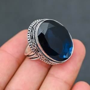 Anillo de Topacio Azul Londres Moderno y Elegante, Corte Ovalado, con Engaste de Plata de Ley 925, de Lujo - Product Image 1