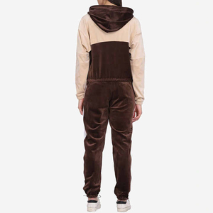 Survêtements pour femmes, nouveau style 2026, fabriqués au Pakistan, logo personnalisable, prix abordable, cordon de serrage, bonne qualité - Product Image 4