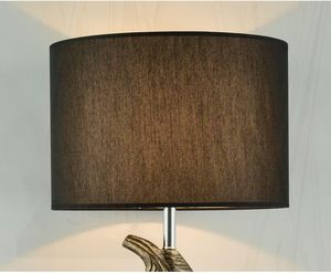 Lámpara de Mesa de Diseño Moderno y Lujoso de Acero Inoxidable Ecológica, Decoración de Alta Gama para el Hogar, Iluminación Elegante - Product Image 3