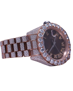 Montre ronde en moissanite avec bracelet en or rose et cadran marron pour usage professionnel, montres à quartz serties de diamants d'un fournisseur indien - Product Image 3