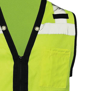 Chaleco de Seguridad Transpirable y Personalizable de Alta Visibilidad para Hombre, con Diseño Reflectante, Múltiples Bolsillos y Logotipo - Product Image 5