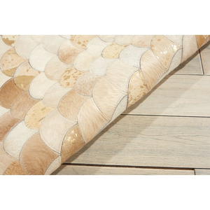 Tapis rond en peau de vache, design patchwork, style moderne, tapis de salon en cuir fait main, avec dos antidérapant en caoutchouc - Product Image 5