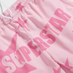 กางเกงขาสั้นชายพิมพ์ลาย Pink Superstar คุณภาพสูง เอวกลาง มีเชือกผูก แห้งเร็ว ผ้าโพลีเอสเตอร์ 220 กรัม ชุดว่ายน้ำลำลองลายดาว - Product Image 6