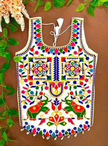 Blusa étnica de algodón con bordados coloridos y detalles de cuentas para mujer, ropa tradicional india y pakistaní para bodas. - Product Image 5