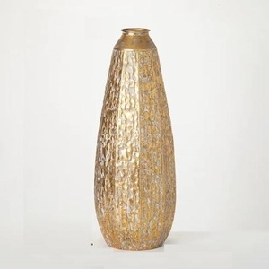 Vase à fleurs en aluminium de forme ronde au design unique, qualité durable pour la décoration de table à la maison, vase à fleurs en métal pour la maison - Product Image 4