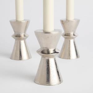 Decorative Silver Finished Metal Candle Holder With Polished Elegant Design For Wedding <b>Tables</b> And Home Decoration - Product Image 2