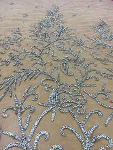 Tela de encaje bordada de poliéster con cuentas pesadas y diseño de red para vestidos de novia, disponible para suministro mundial, fabricante mayorista - Product Image 5