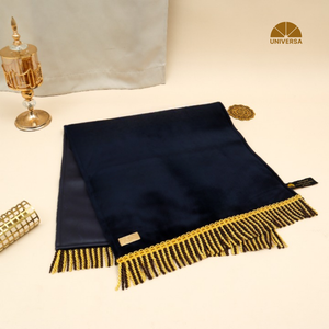 Alfombra de Oración Infantil Premium Azul Marino, Fabricada a Máquina, Antideslizante, de Espuma Sintética, Tamaño Mediano 105x50cm con Borla Dorada y Detalles en Oro de 24K - Product Image 3